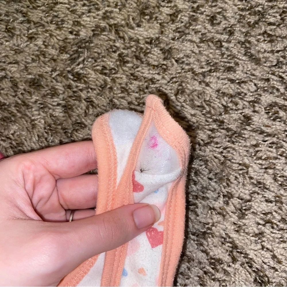 SOLD ‼️ 3 for 12$ 🌸 Baby Girl Bibs - Picture 4 of 4